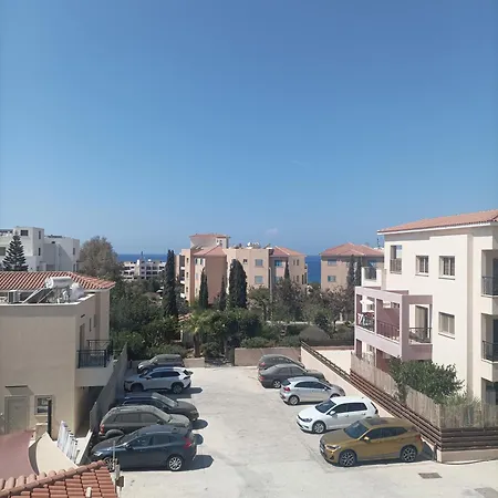 Cosy Seaview Two Bedroom Aparment Tombs Of The Kings