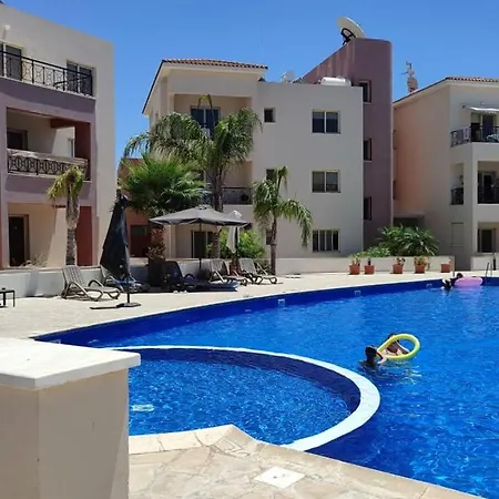 Cosy Seaview Two Bedroom Aparment Tombs Of The Kings דירה *